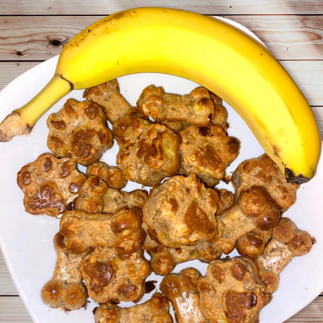 Peanut Butter and Banana Oat Crunchies