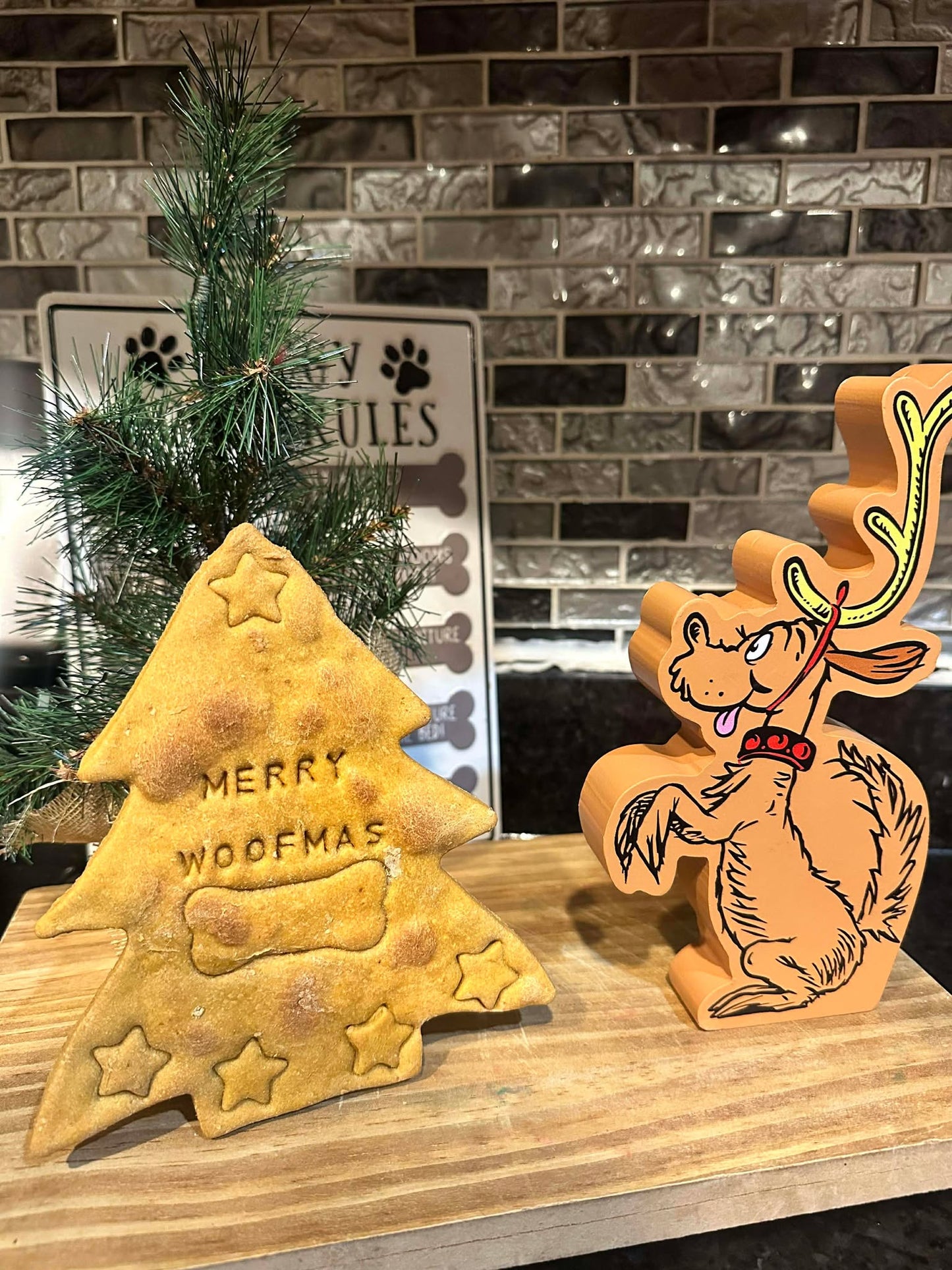 Jumbo Howliday Canine Cookies